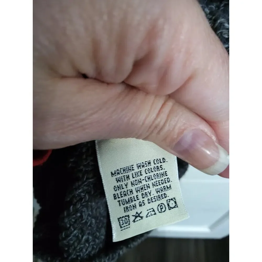 Vintage Eddie Bauer Mens Size XL chunky knit gray button down vest. Made in USA